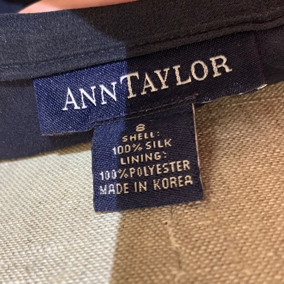 🎉HP‼️🎉 💥EUC💥 Extraordinary Ann Taylor Navy and Cream Silk Skirt - Size 8 - Picture 8 of 10